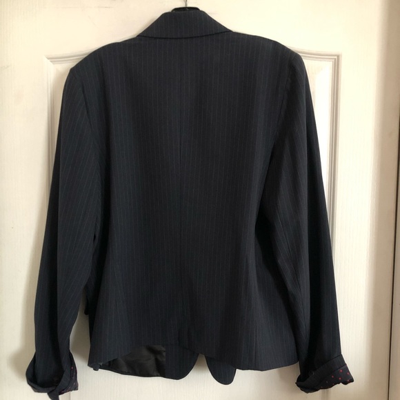 Gap Navy & White Pinstripe Blazer w/ red dot cuff - Picture 4 of 10